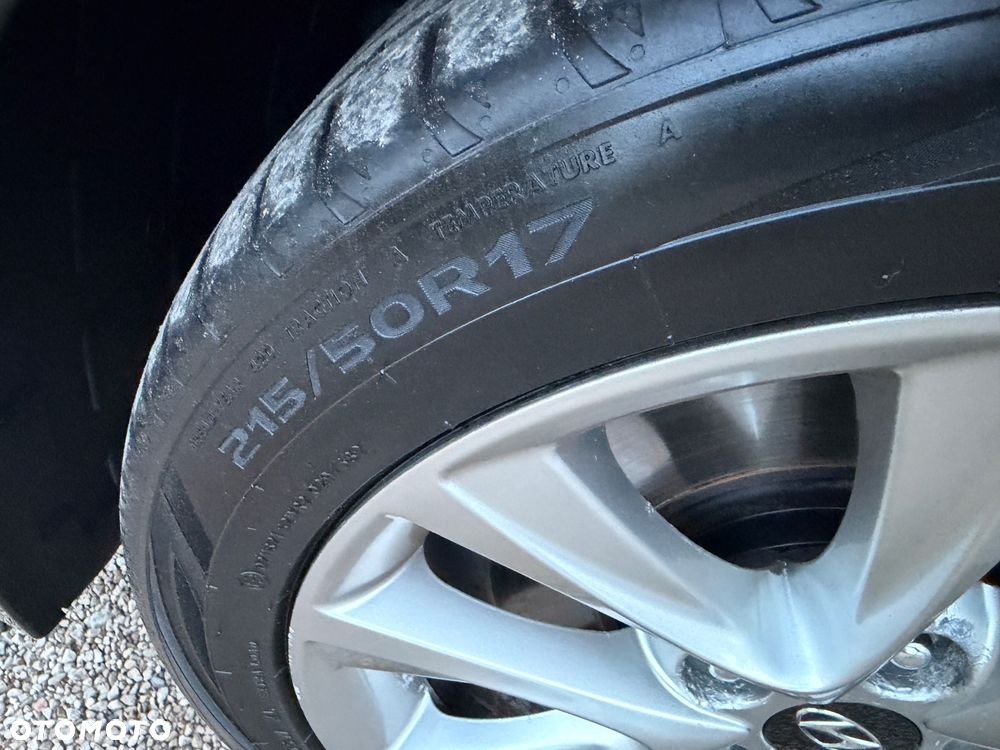 Hyundai i40 Kombi 1.7 CRDi Premium - 26
