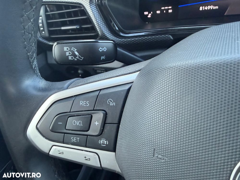 Volkswagen T-Cross - 10