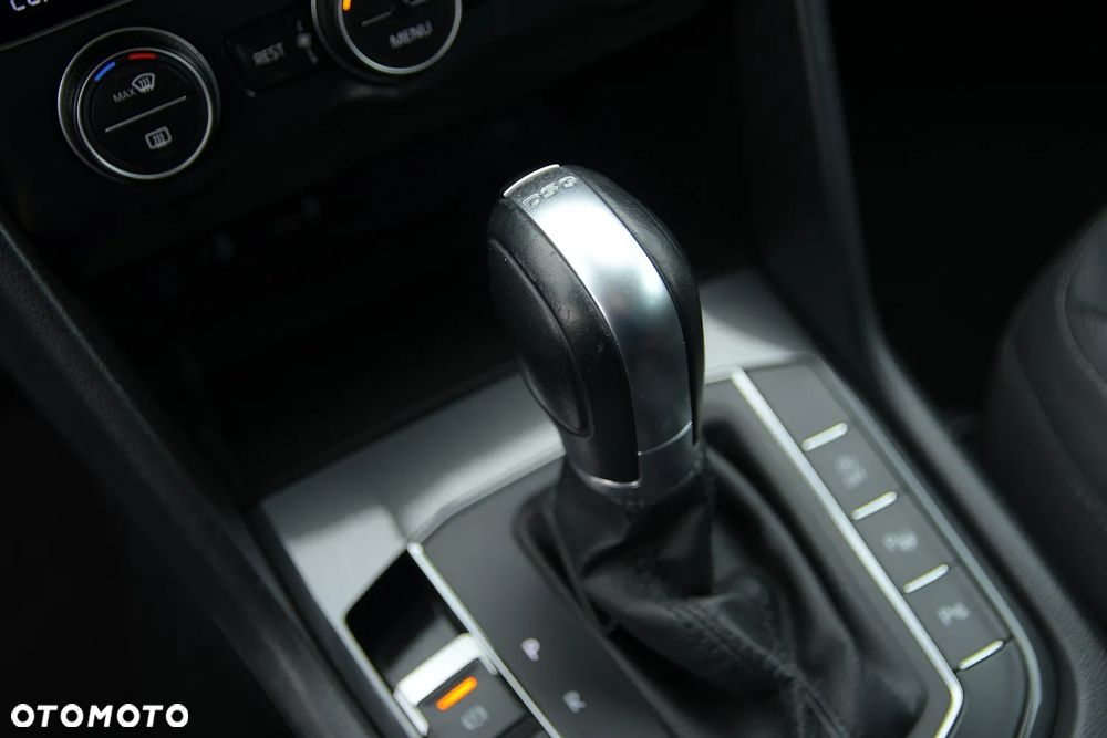 Volkswagen Tiguan - 34