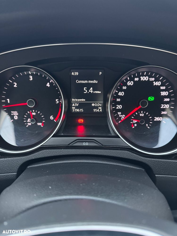 Volkswagen Passat - 20