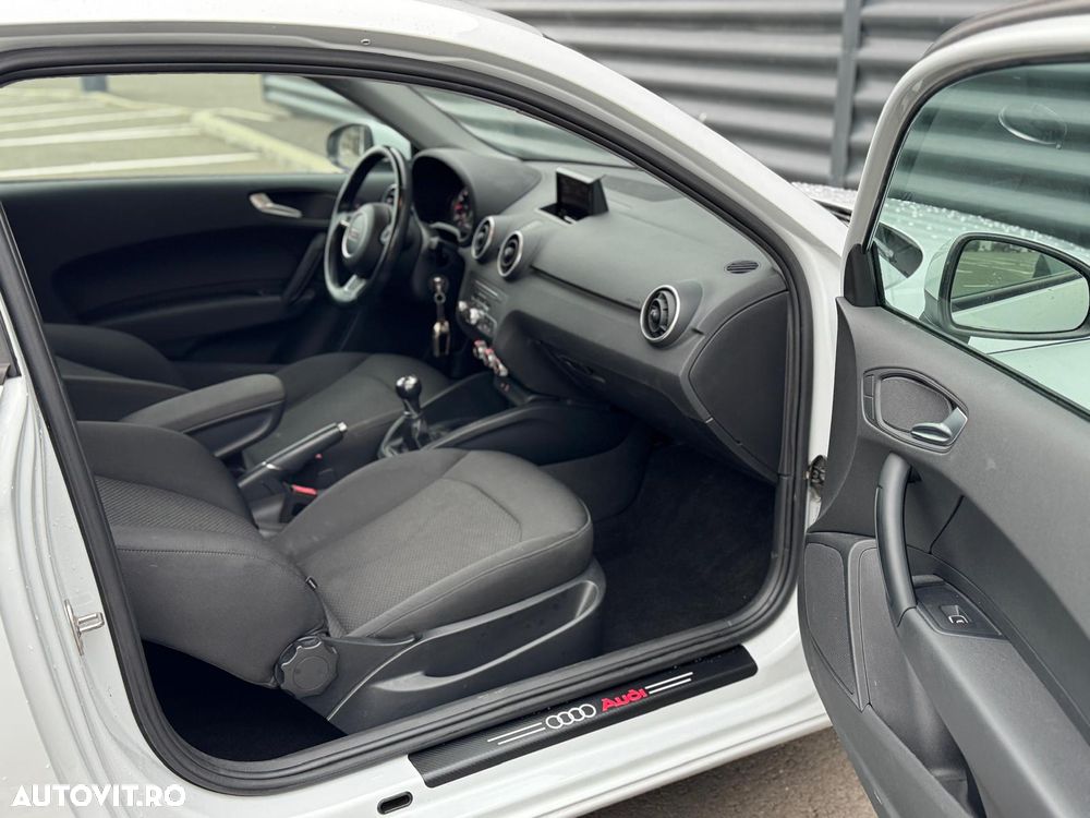 Audi A1 1.0 TFSI ultra design - 8