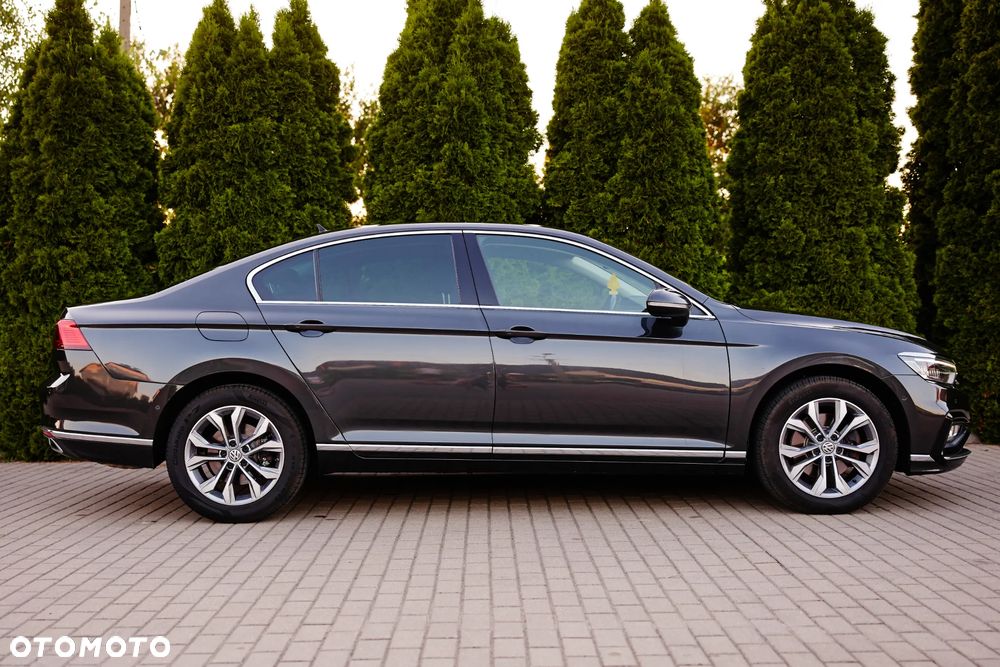 Volkswagen Passat 2.0 TSI Business DSG - 8