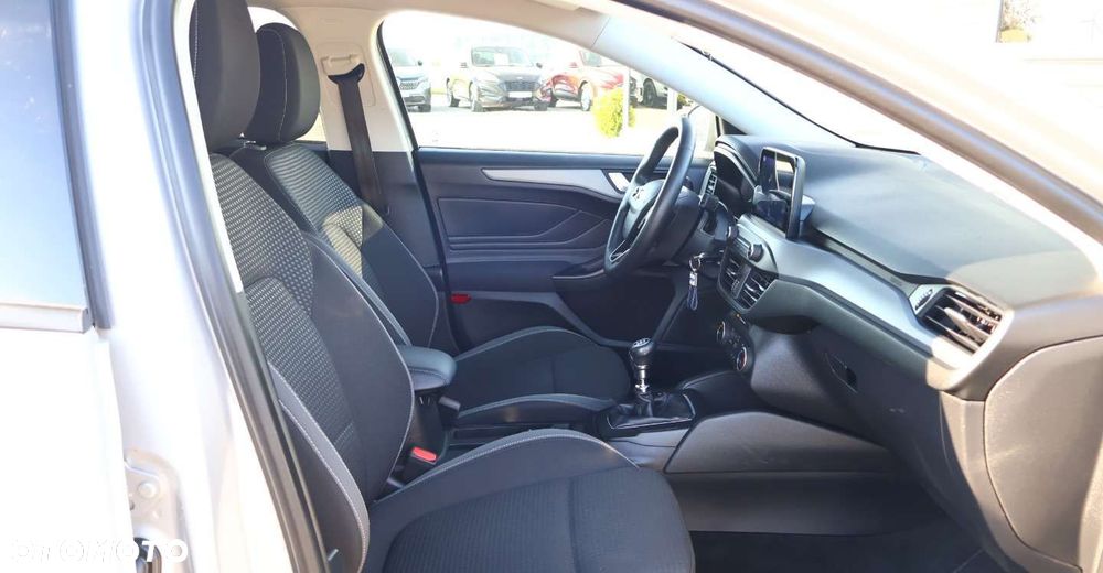 Ford Focus - 17