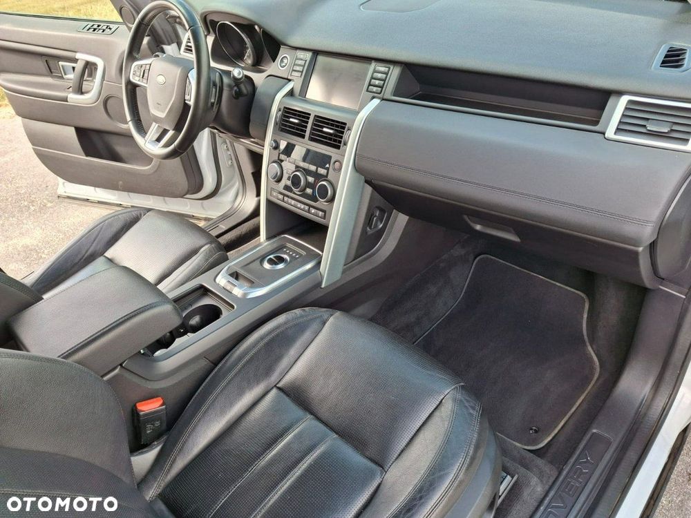Land Rover Discovery Sport - 18