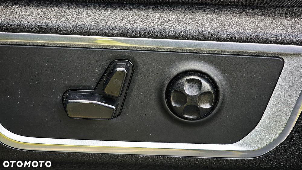 Dodge RAM - 25