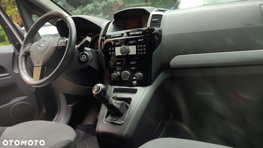 Opel Zafira 1.8 Family - 14