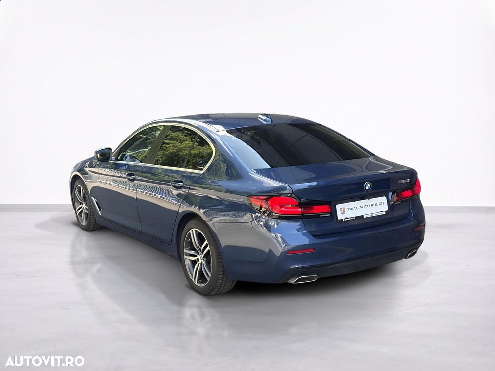 BMW Seria 5 520i AT MHEV - 4