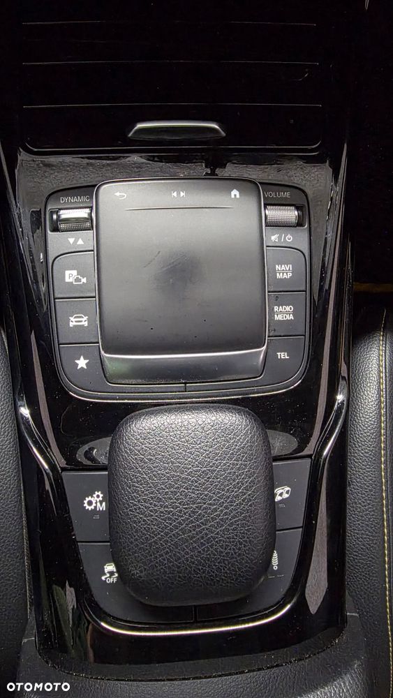 Mercedes-Benz CLA - 28