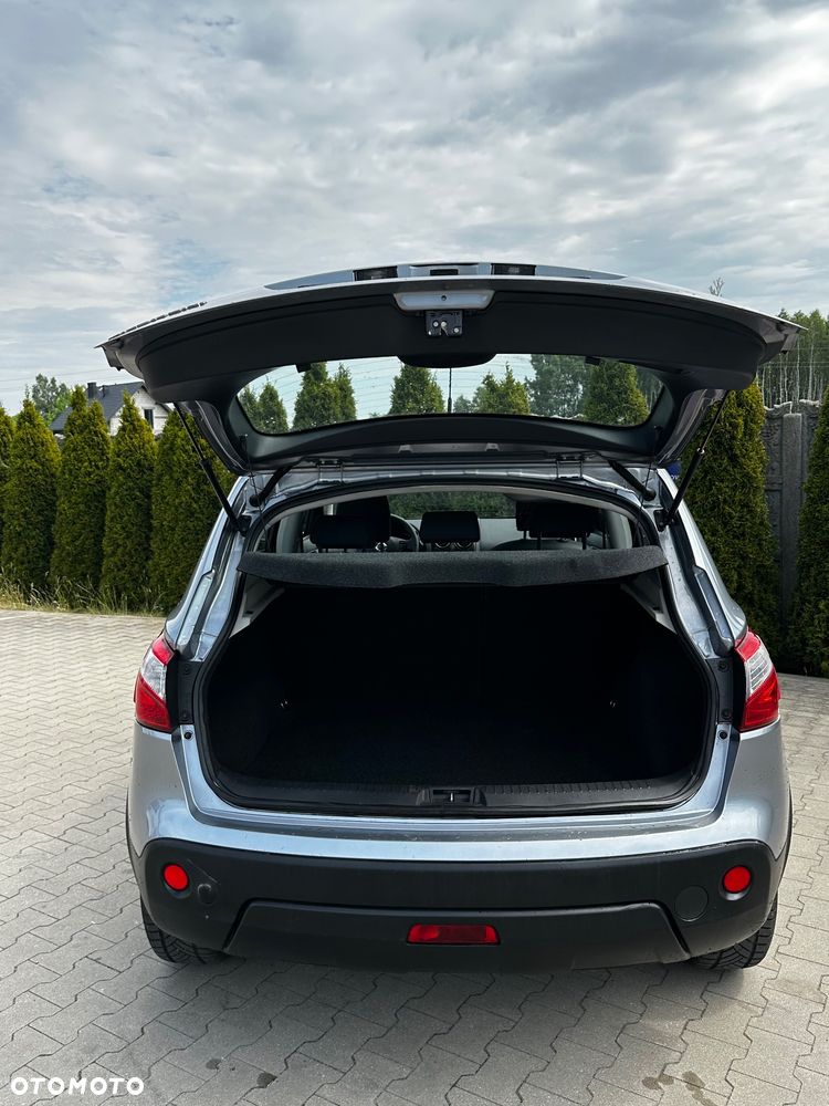 Nissan Qashqai 1.6 visia - 33