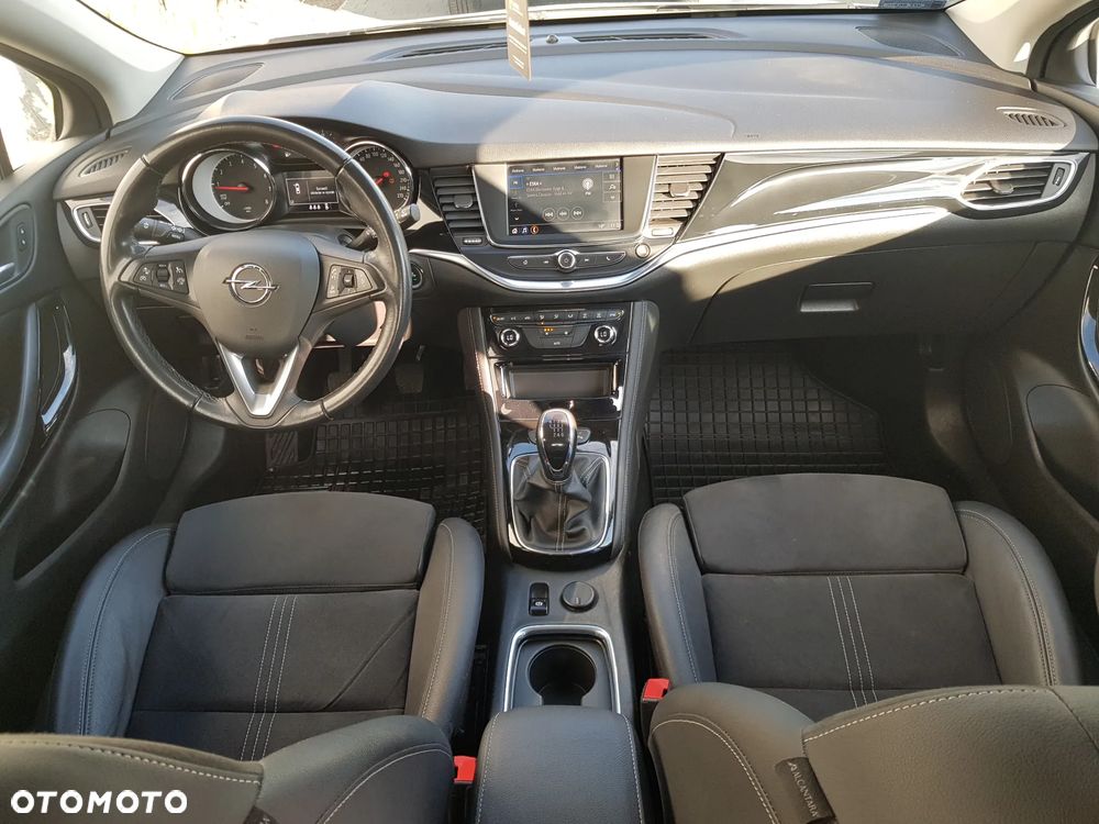 Opel Astra 1.2 T Business Elegance S&S - 12