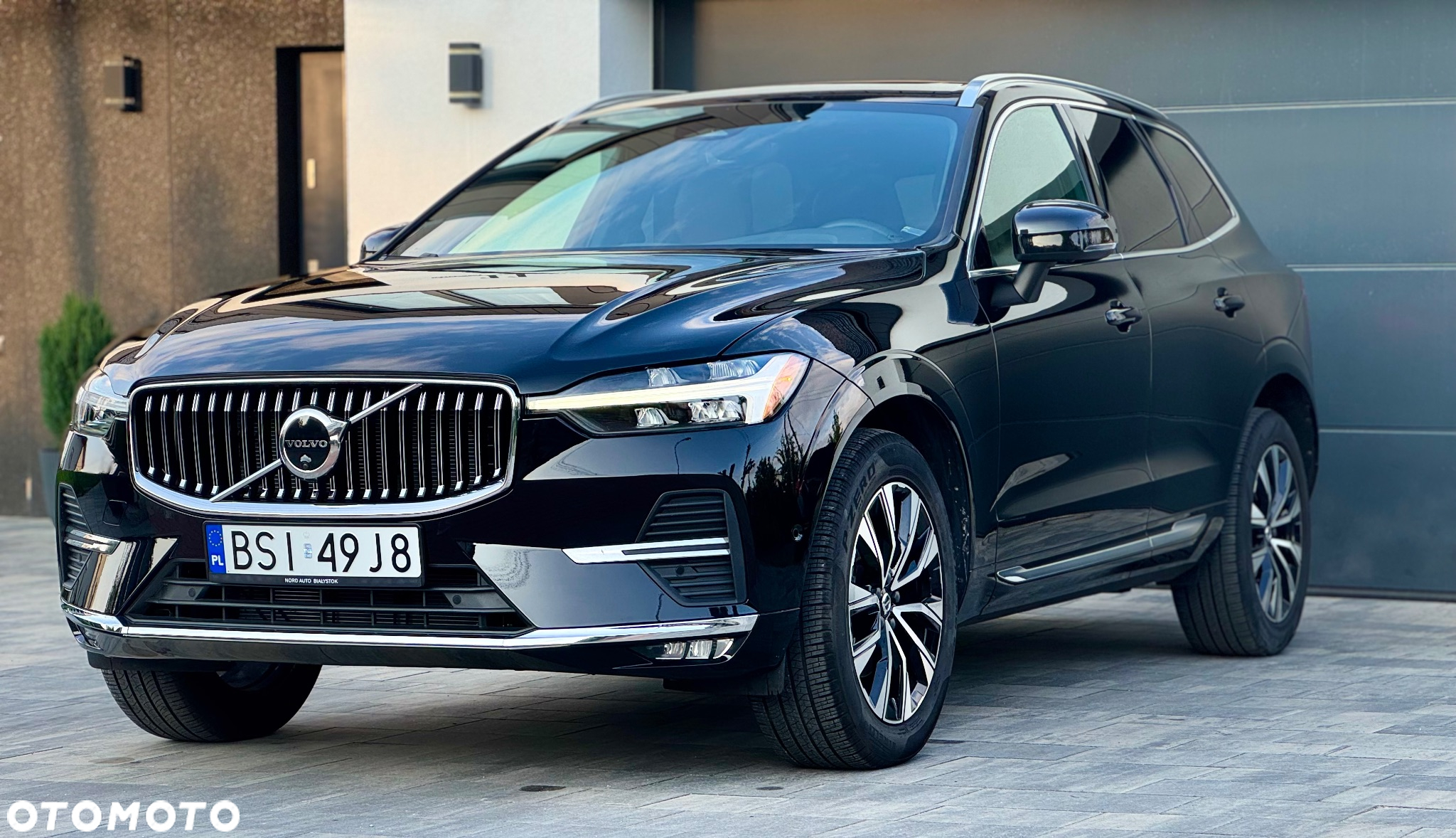 Volvo XC 60 B5 B AWD Plus Bright - 2
