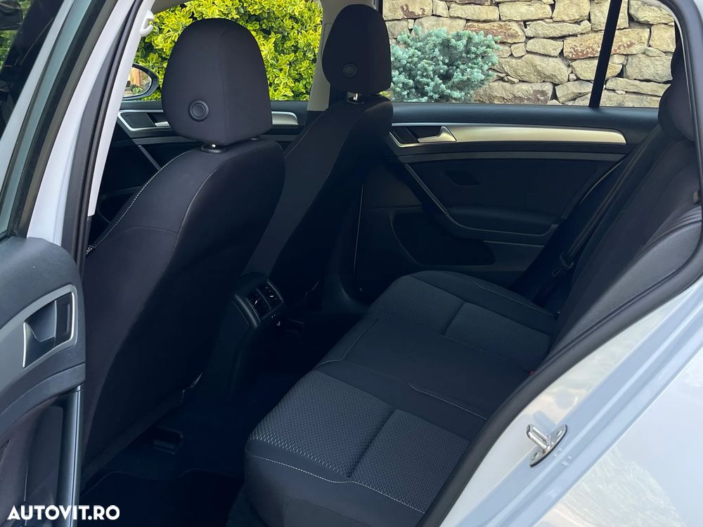 Volkswagen Golf 1.6 TDI (BlueMotion Technology) Comfortline - 32