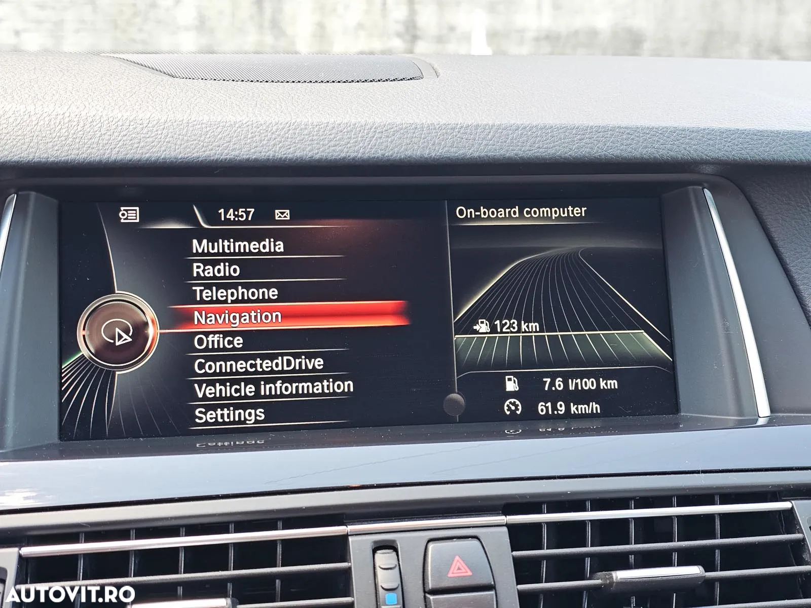 BMW Seria 5 530d xDrive Sport-Aut. Luxury Line - 30