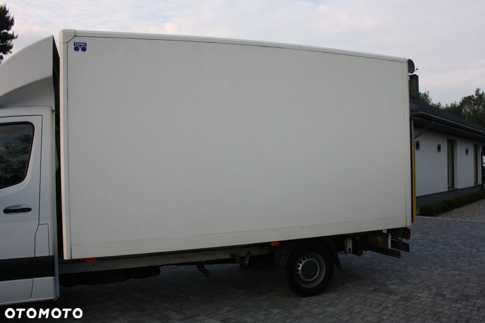 Mercedes-Benz Sprinter - 7