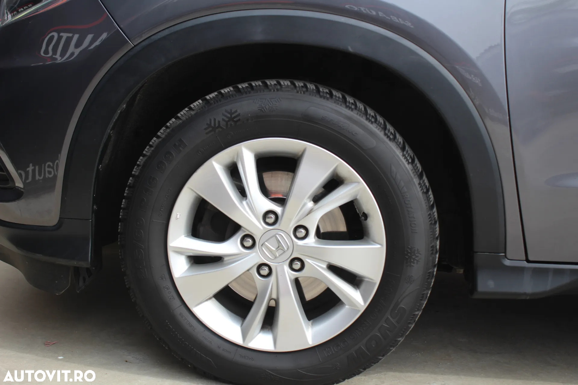 Honda HR-V 1.5 i-VTEC 4x2 CVT Elegance - 18
