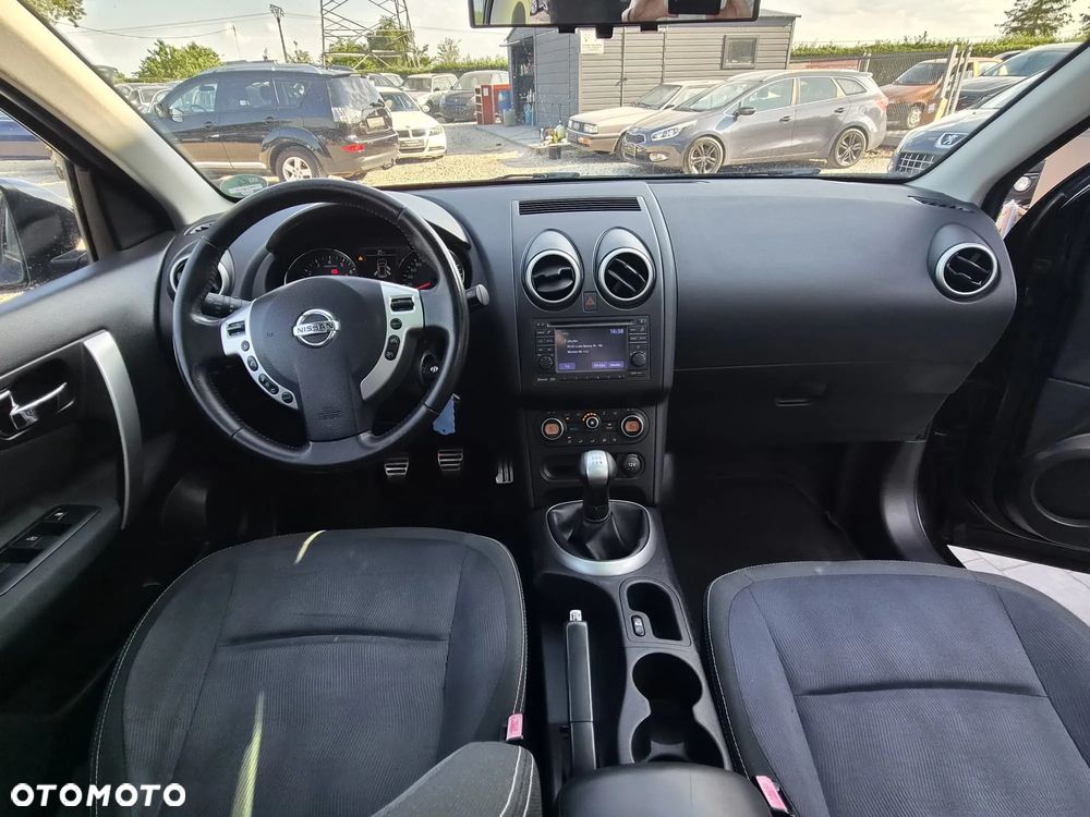 Nissan Qashqai+2 - 24