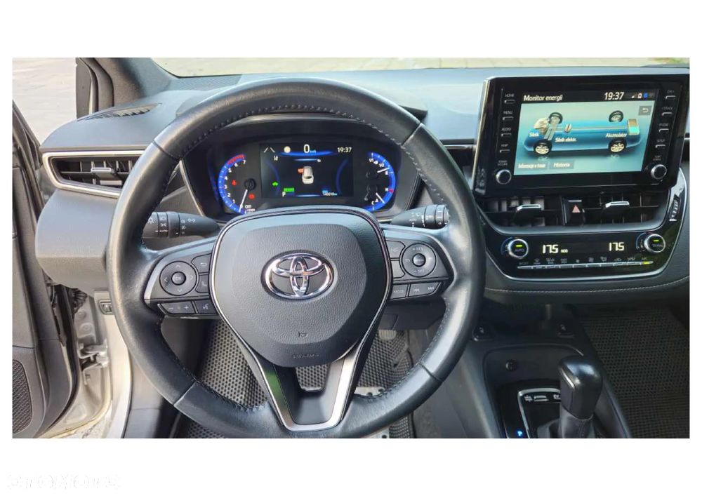 Toyota Corolla 1.8 Hybrid Comfort - 26