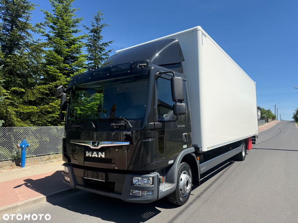 MAN TGL 12.250 - 8