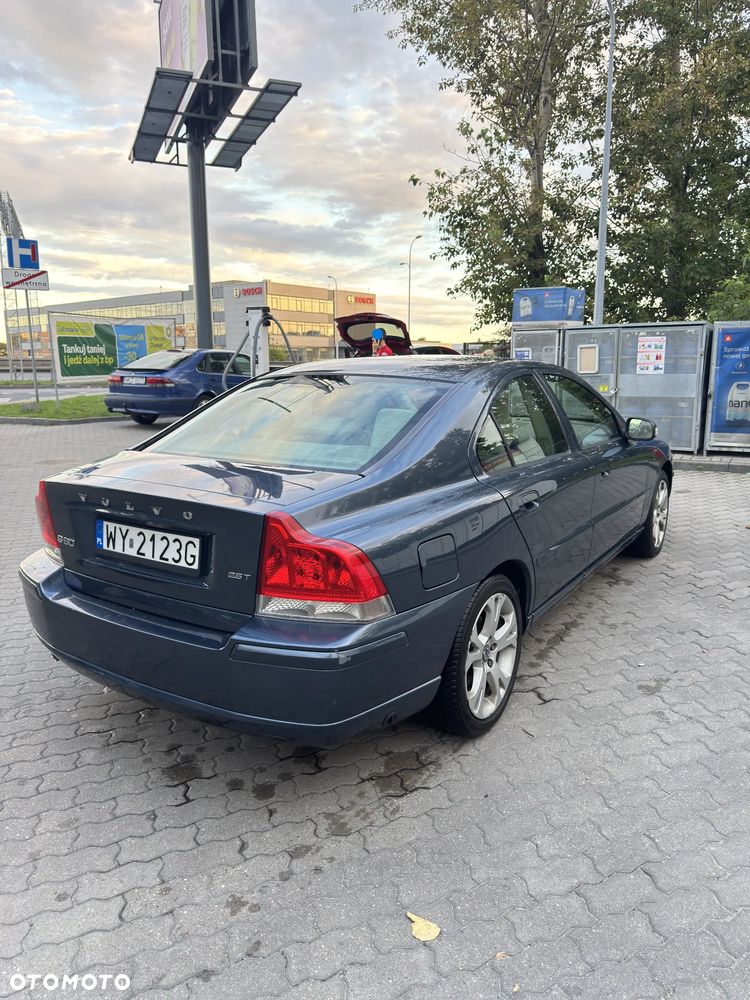 Volvo S60 2.5T Rubin - 6