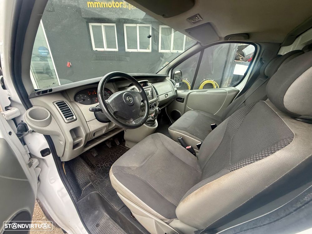 Opel Vivaro longa - 14
