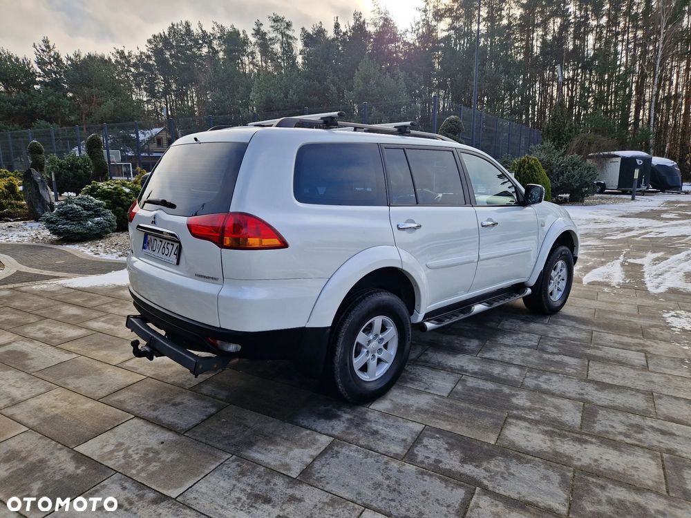 Mitsubishi Pajero Sport - 36