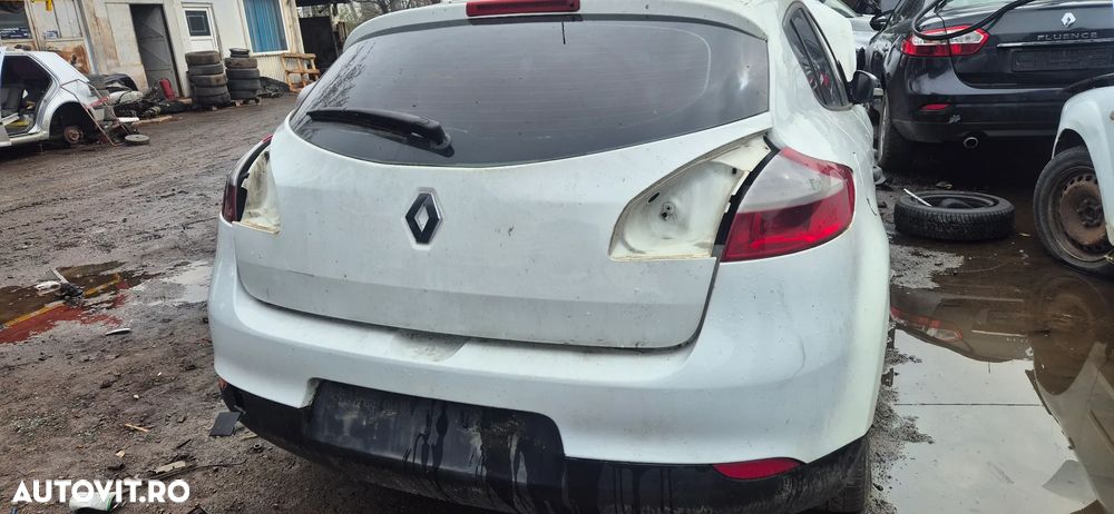 Piese Renault Megane 3 hatchback / scurt 4 usi - 4