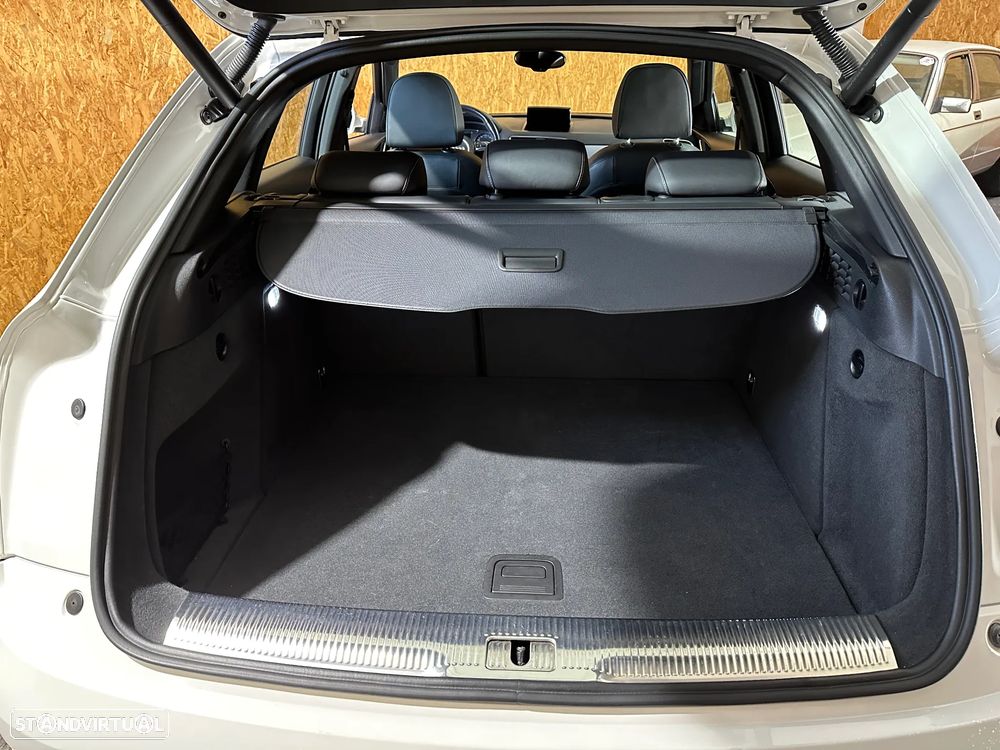 Audi Q3 2.0 TDI S-line - 28