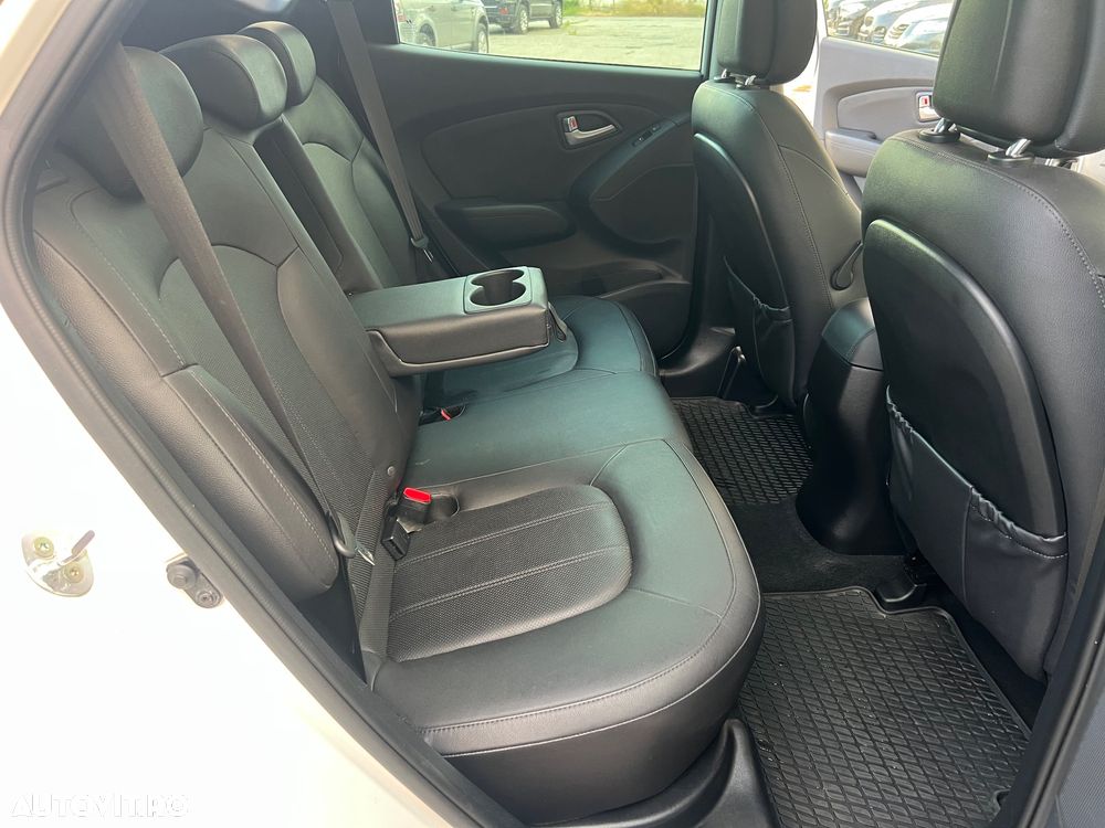 Hyundai ix35 2.0 CRDI 4WD Automatik Fifa World Cup Gold Edition - 12