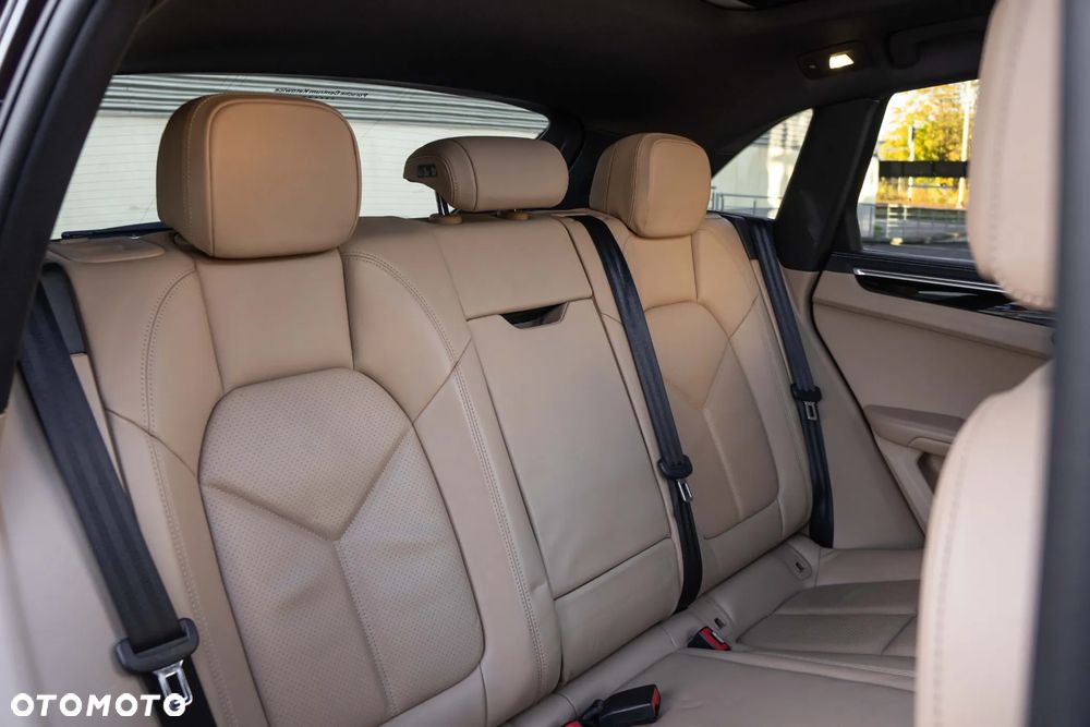 Porsche Macan - 22