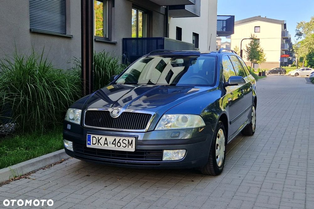 Skoda Octavia 1.6 Combi - 1