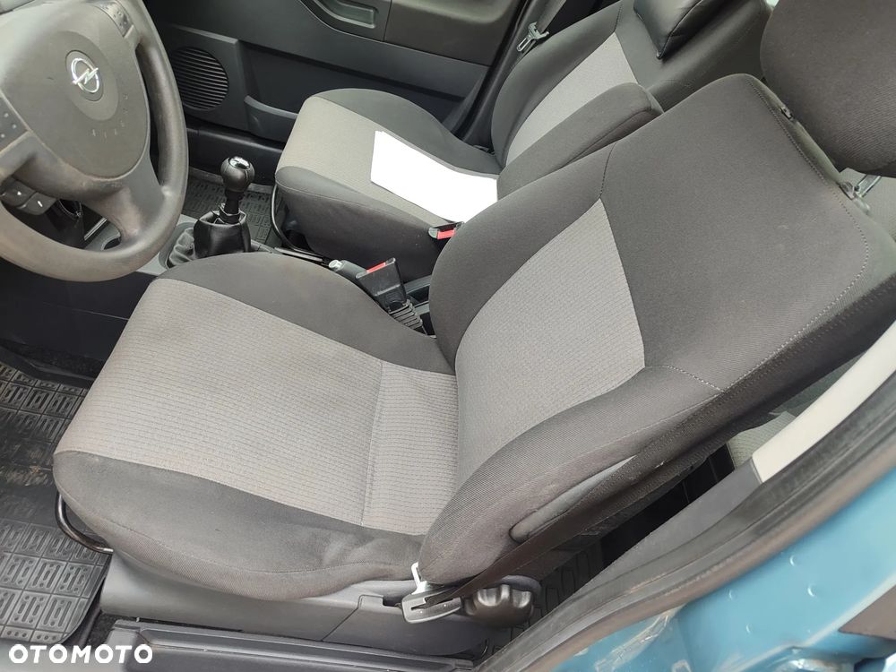 Opel Meriva - 11