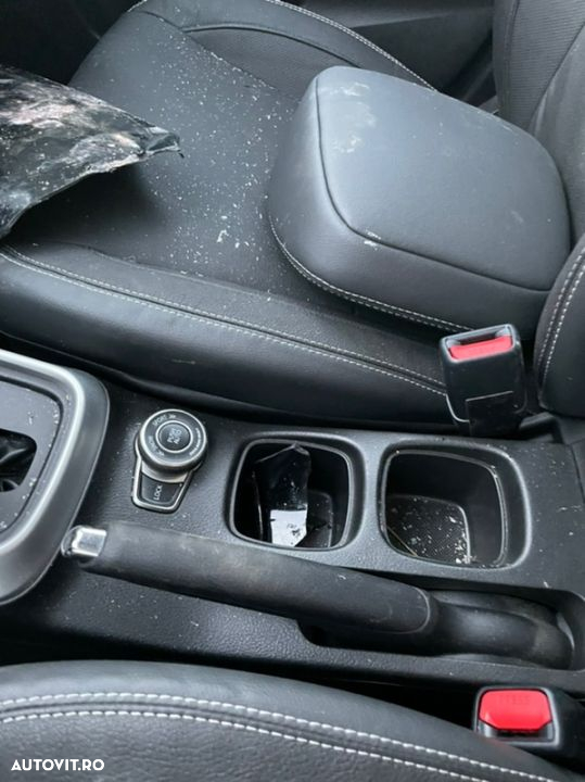 Suzuki SX4 S cross 2019 motor 1.4i benzina turbo cutie automata tracțiune 4x4 integrala trapa panoramică Haion luneta geam usa   pdc  interior piele - 12