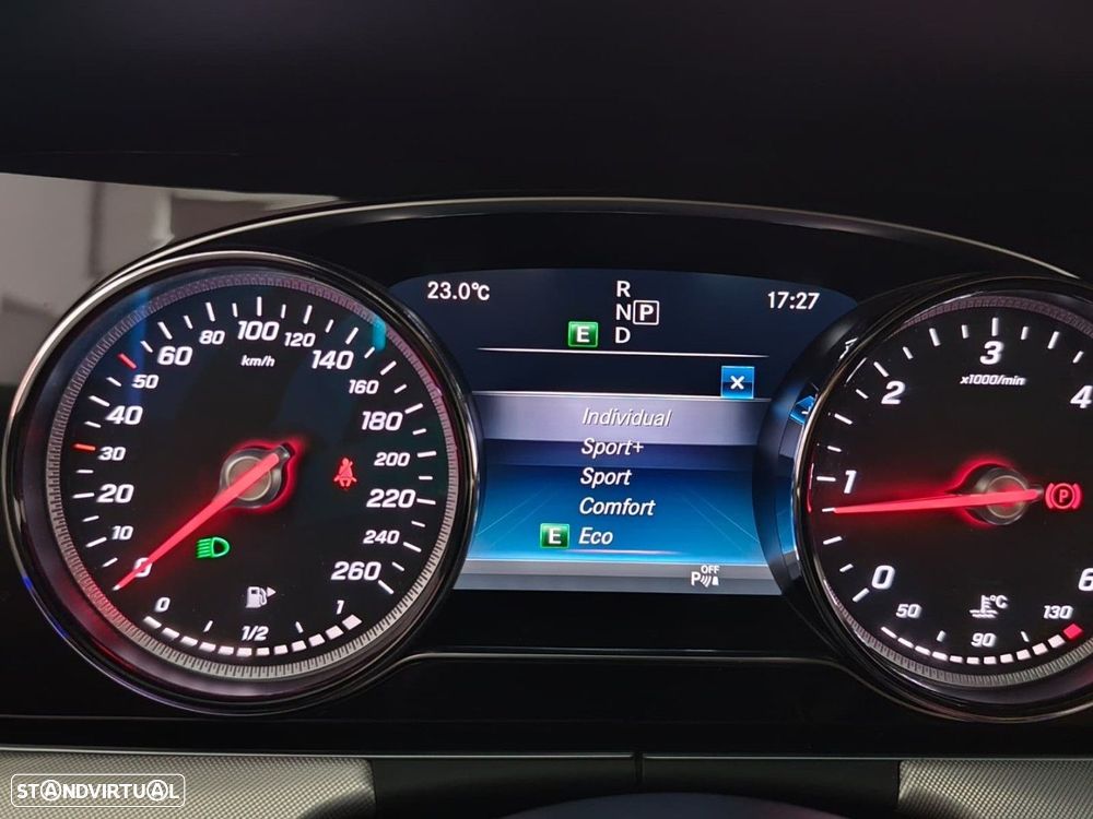 Mercedes-Benz E 220 - 26