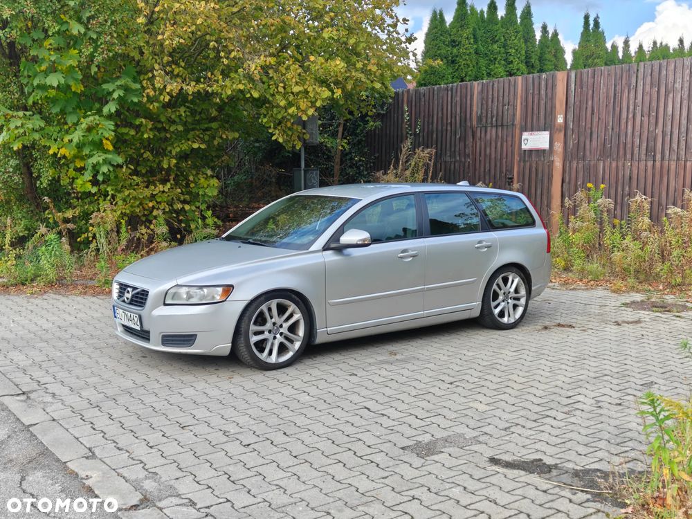 Volvo V50