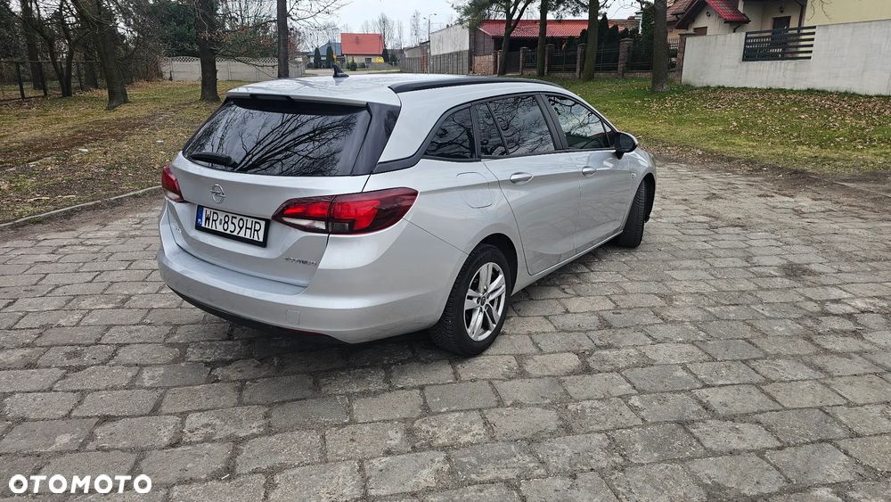 Opel Astra 1.6 CDTI Essentia - 3