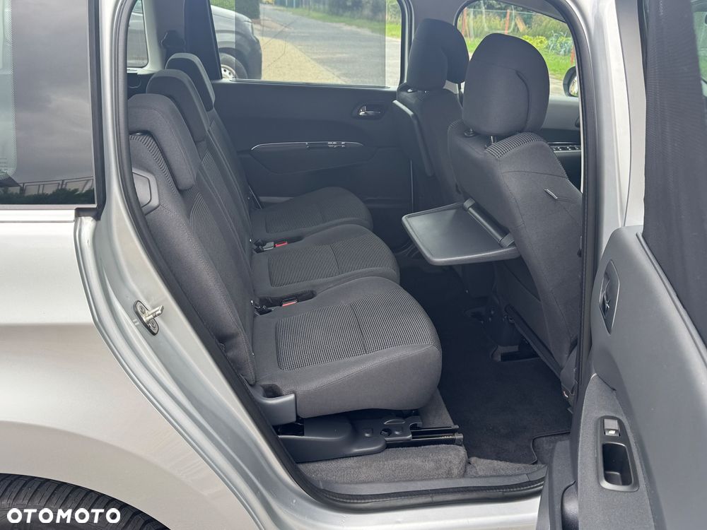 Peugeot 5008 120 VTi Active - 11
