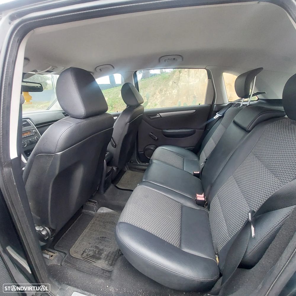 Mercedes-Benz B 180 CDI DPF Autotronic - 8