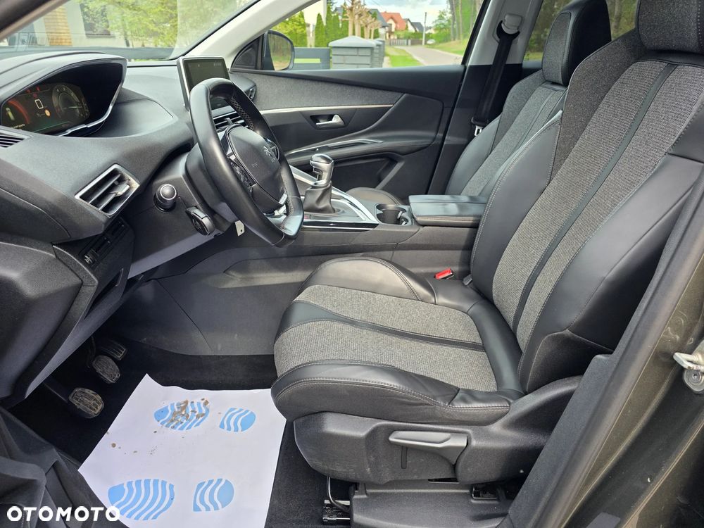 Peugeot 3008 HDi 115 Allure - 15