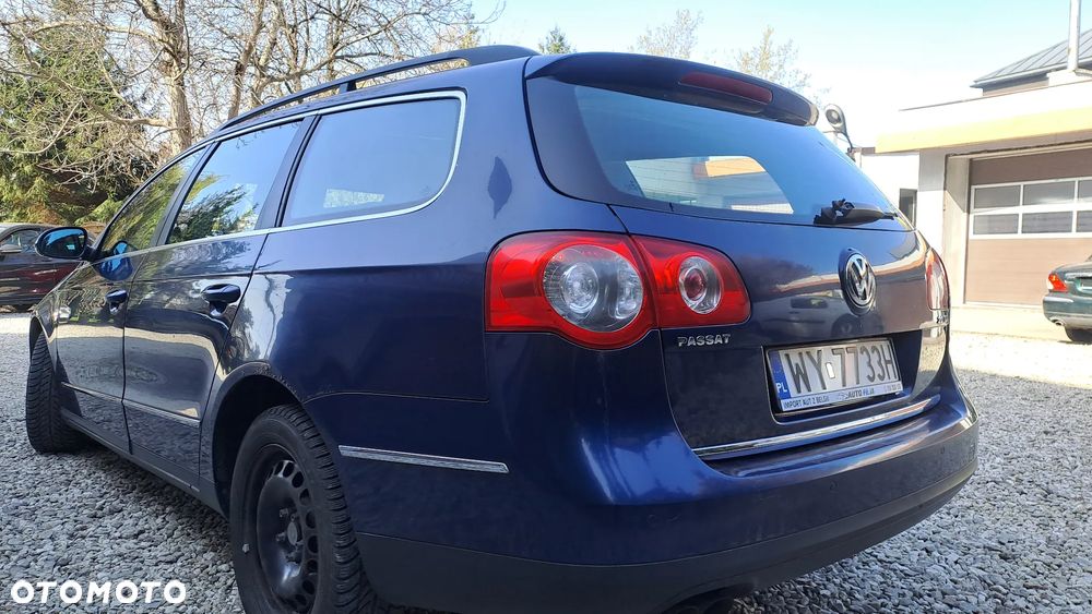Volkswagen Passat 2.0 TDI Comfortline - 4