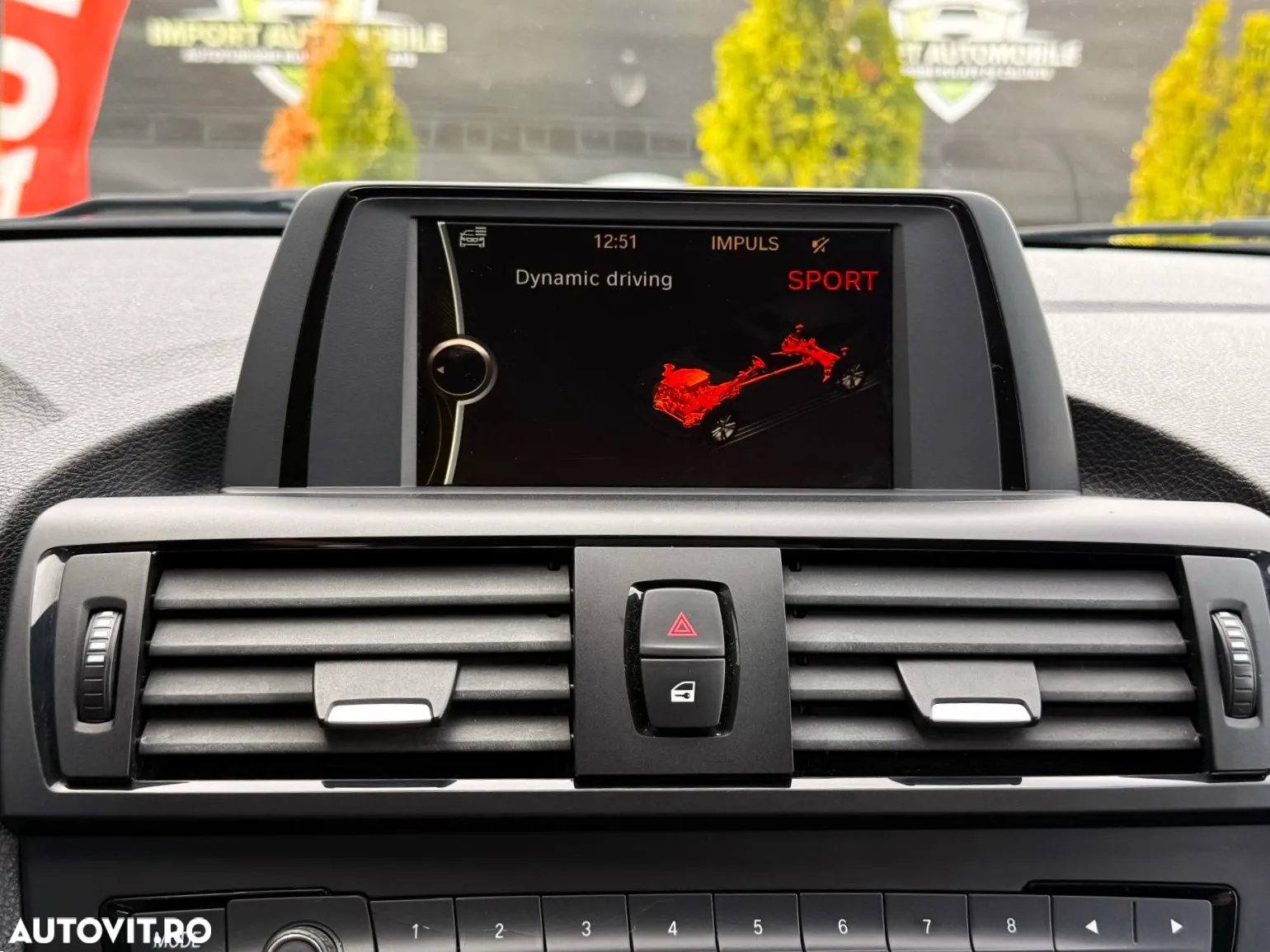 BMW Seria 1 116i - 25
