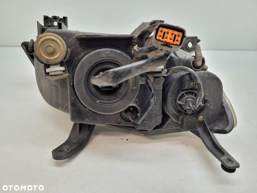 LAMPA LEWY PRZÓD REFLEKTOR 3M71-13W030-AF MAZDA 2 DY 2005 EUROPA - 7