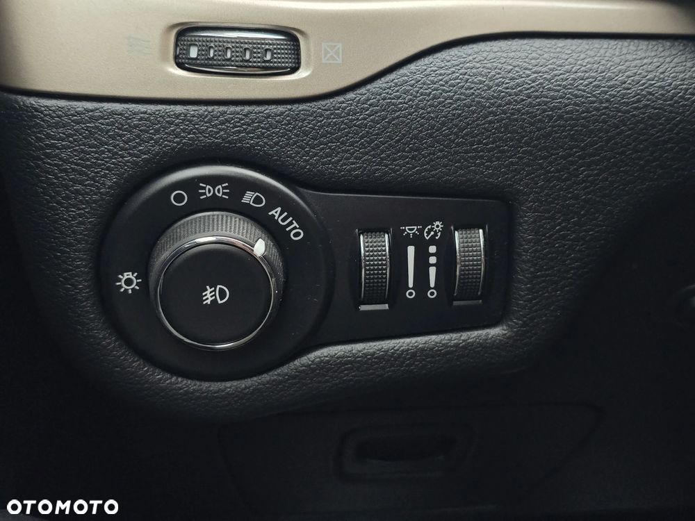 Jeep Cherokee 3.2 V6 Pentastar Active Drive Lock Autom Trailhawk - 31