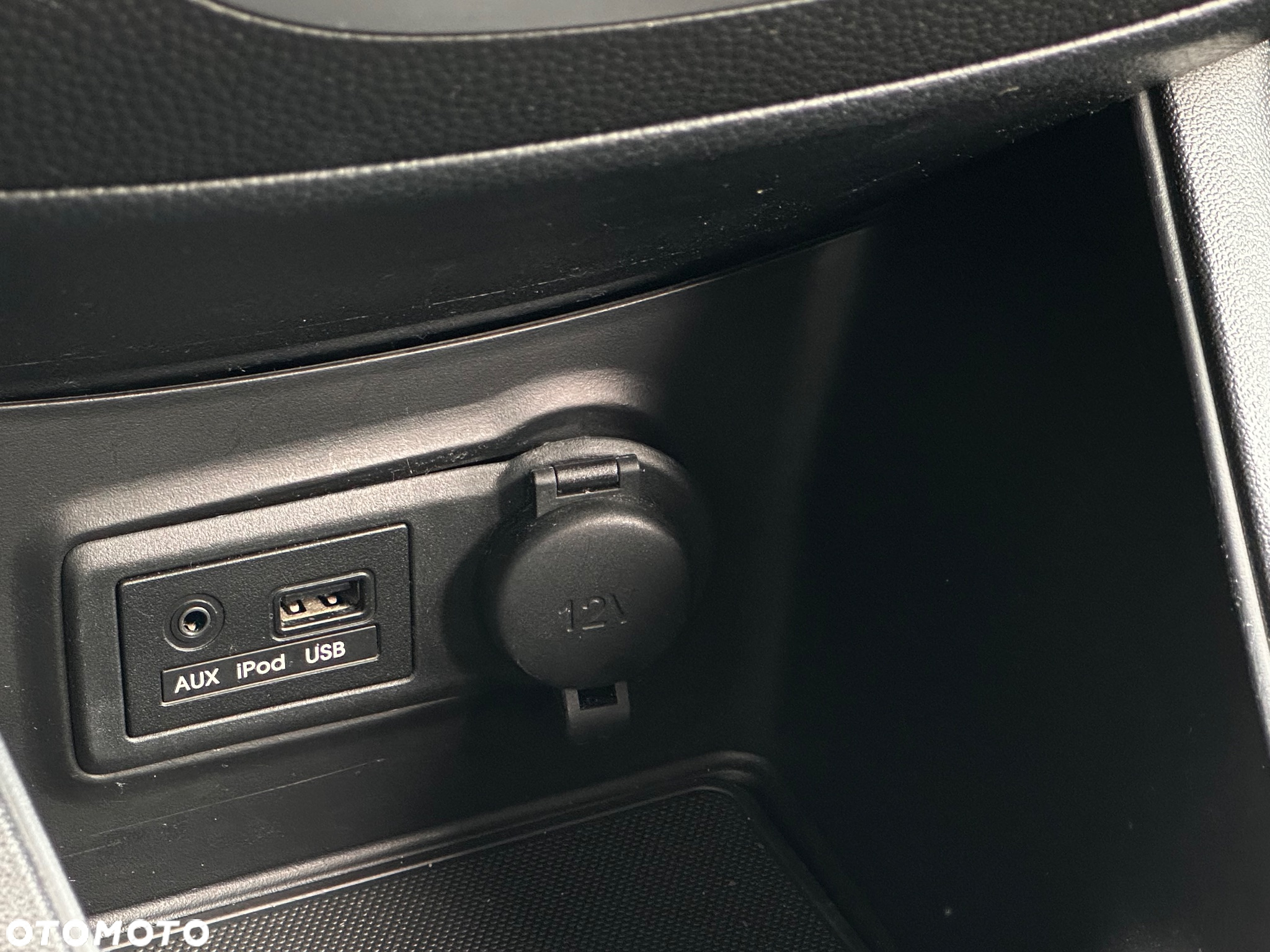 Hyundai ix20 1.6 Premium - 12