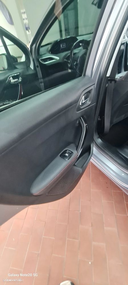 Peugeot 208 1.2 PureTech GT Line - 21