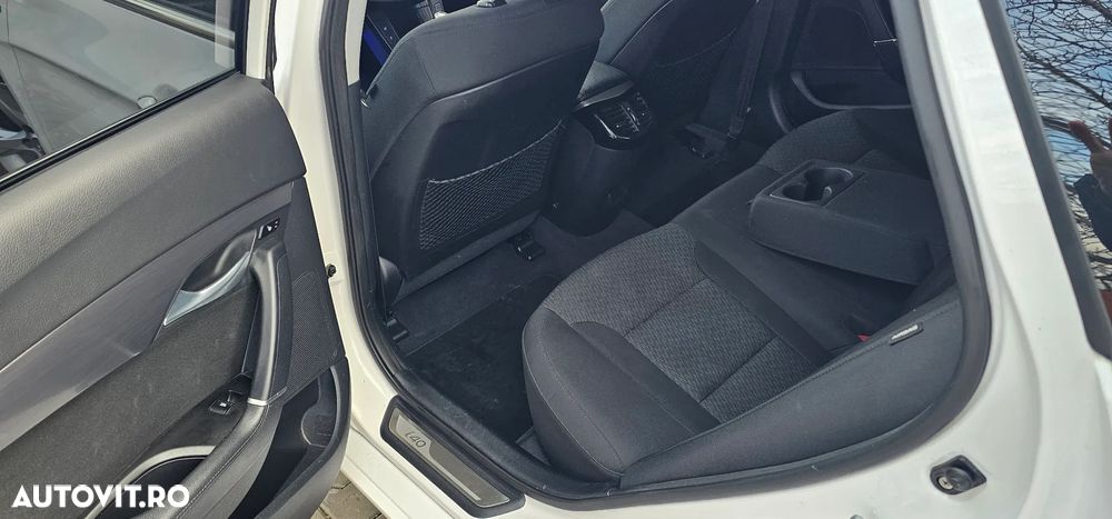 Hyundai i40 i40cw 1.7 CRDi Premium - 8