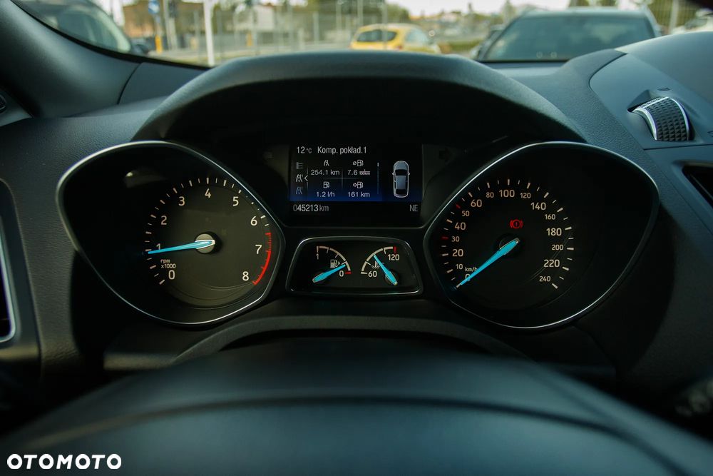 Ford Kuga 1.5 EcoBoost 2x4 ST-Line - 25