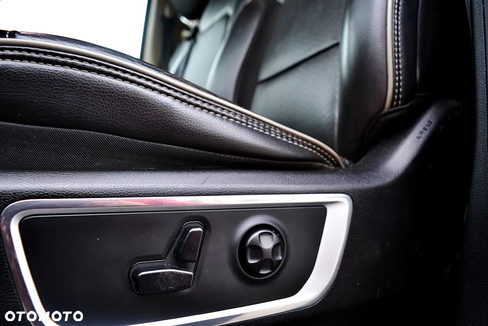 Dodge RAM 5.7 4x4 - 7