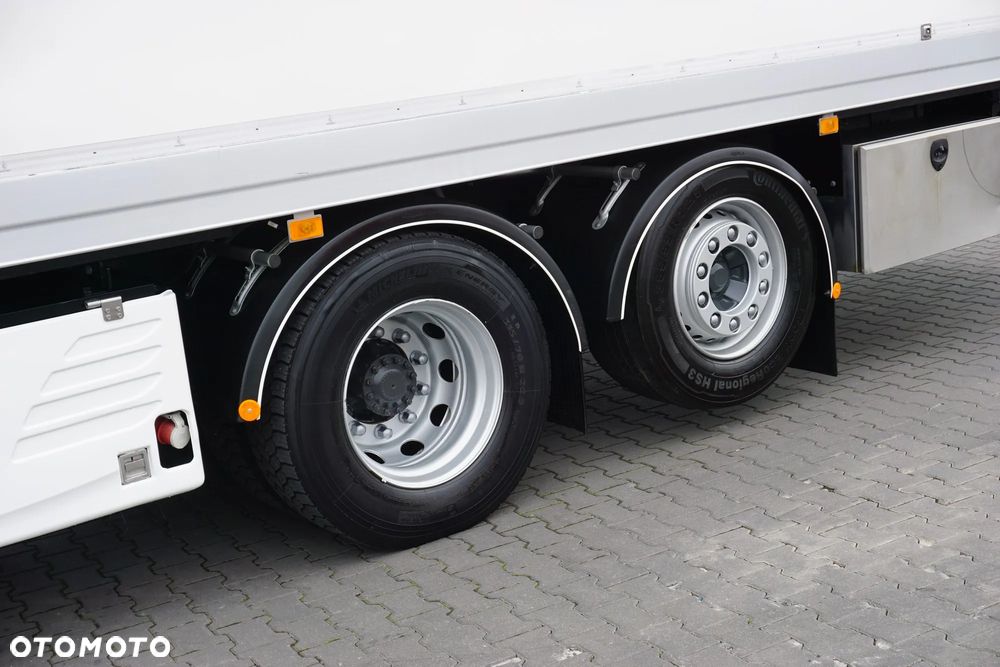 Volvo FM / 330 / E 6 / CHŁODNIA + WINDA / 23 PALETY / OŚ SKRĘTNA / DŁ 9,2 M - 19