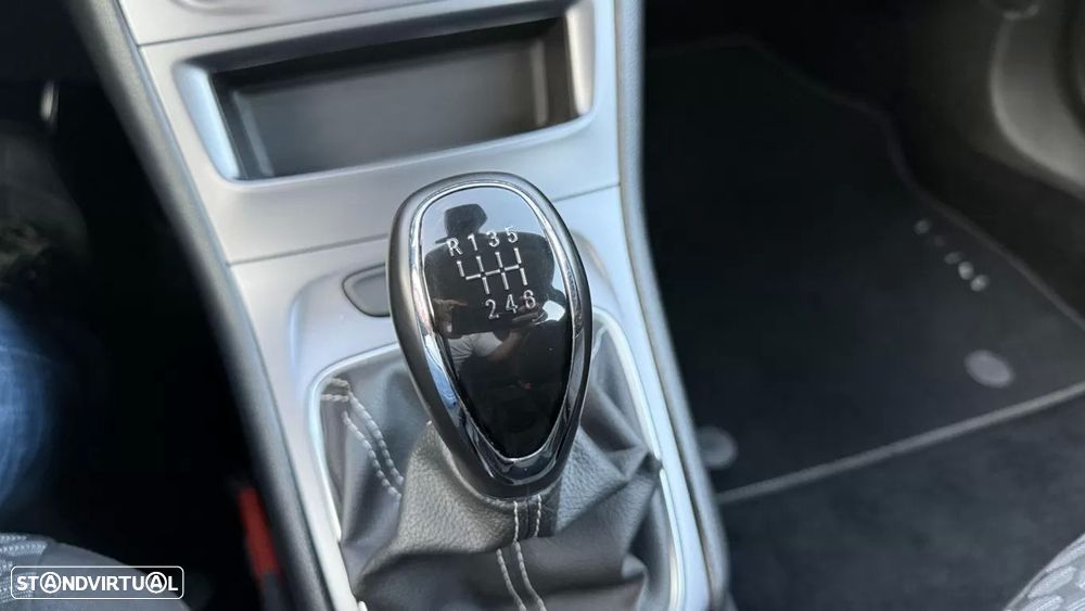 Opel Astra Sports Tourer 1.2 T Business Edition S/S - 12