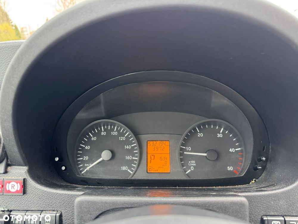 Mercedes-Benz Sprinter - 21